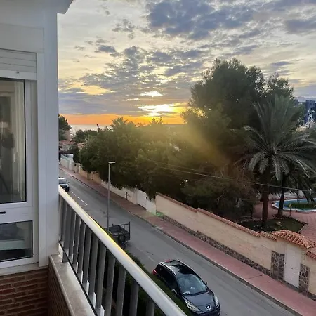 Apartment Near The Sea